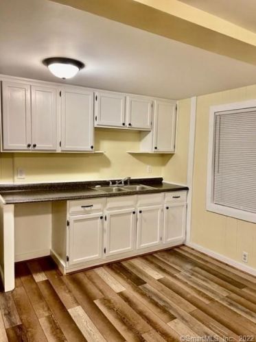 24 Wilkinson St, Putnam CT  06260-2155 exterior