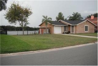 903 Lake Holden Pt, Orlando, FL 32805-7128