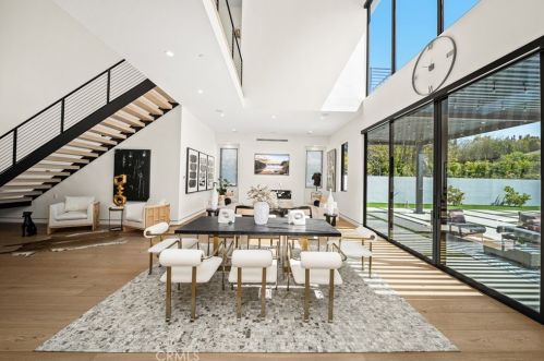 18852 Canyon Crest Dr, Orange CA 92861-2806 exterior