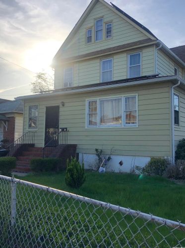 185-19 Williamson Ave, Jamaica, NY 11413-1422