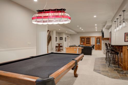 1410 Bristlecone Dr, Chenequa WI  53029-8653 exterior
