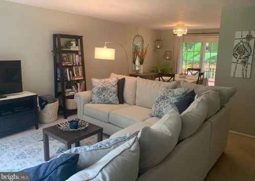 9300 Jackson St, Springfield, VA 22015-2019