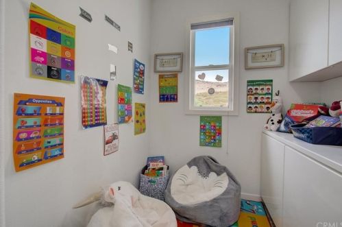 5391 Evening Sky Dr, Simi Valley CA  93063-5744 exterior