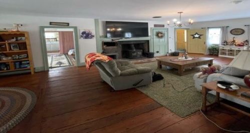 209 Dartmouth College Hwy, Haverhill NH  03765-5105 exterior