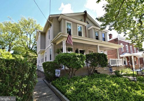135 Jefferson Ave, Cheltenham, PA 19012-2208