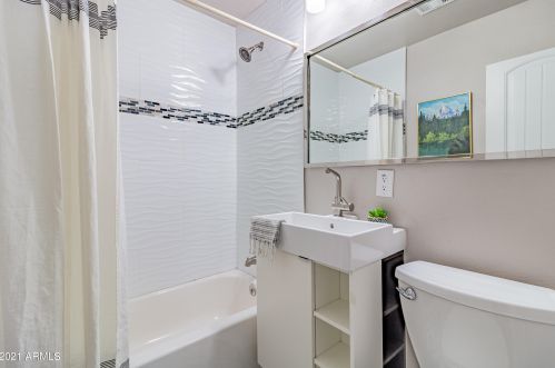 1106 12 St, Phoenix AZ 85086-7448 exterior