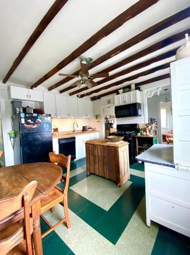 104 Calverley St, Providence RI 02908-4901 exterior