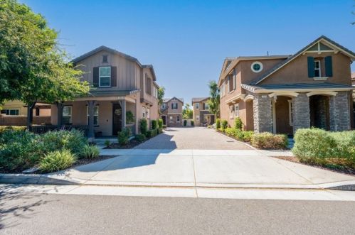 7993 Southpoint St, Chino CA  91708-7682 exterior