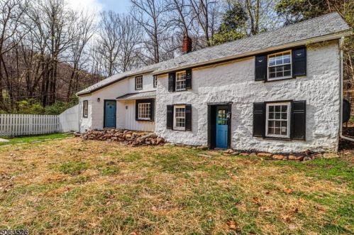 503 Cokesbury Rd, Annandale NJ  08801-2034 exterior