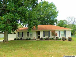 8420 Hogan Dr, Huntsville, AL 35802-3432
