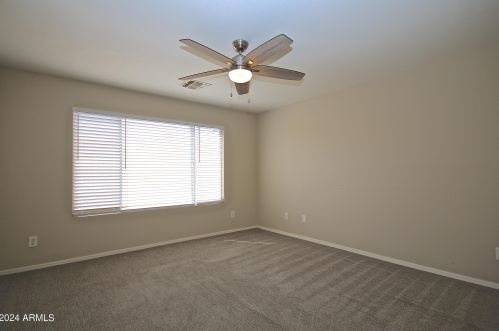 1717 Lindrick Dr, Chandler AZ 85249-5033 exterior