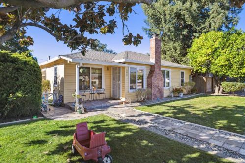 995 Kenneth Ave, Campbell, CA 95008-5331