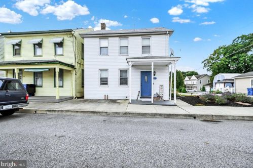 29 York St, Etters, PA 17319-8952