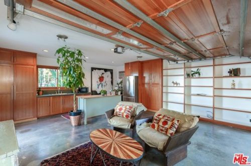 2440 Minard Rd, Topanga CA  90290-3402 exterior