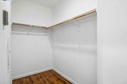 7056 Mariposa Ln, Pleasanton CA  94568-2569 exterior