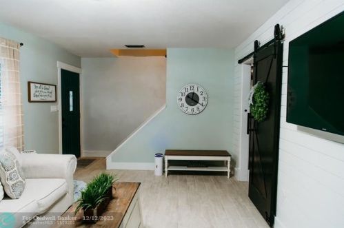 430 Emerald Ave, Fort Pierce FL  34945-2123 exterior