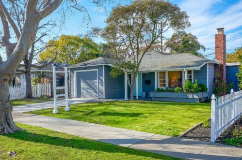 227 E St, Redwood City, CA 94063-1033