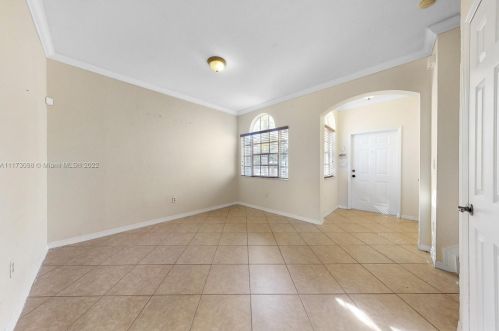 5047 135th Ave, Hollywood, FL 33027-5935