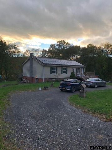241 County Route 27, Taghkanic, NY 12502-5020