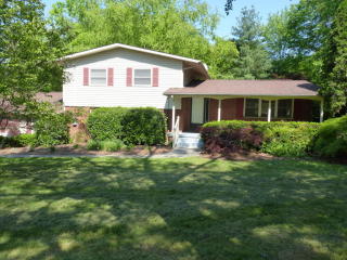 10408 Plum Creek Dr, Knoxville, TN 37922-1927