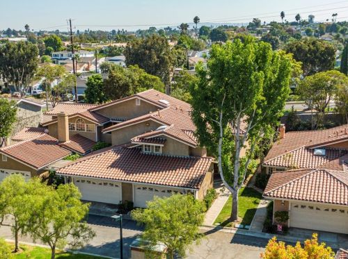 17 Malaga Pl, Manhattan Beach CA  90266-0072 exterior