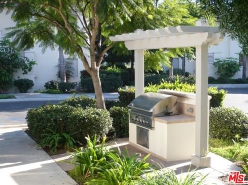 7210 Blue Heron Pl, Carlsbad CA  92011-4911 exterior