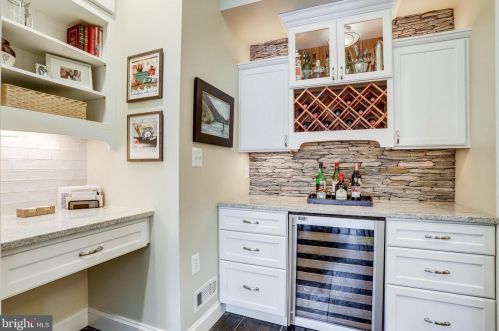 11406 Wild Bramble Way, Herndon VA  20194-1001 exterior