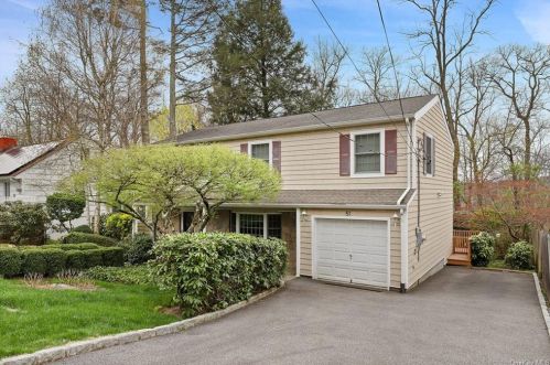 51 Durham Rd, White Plains, NY 10607-1005