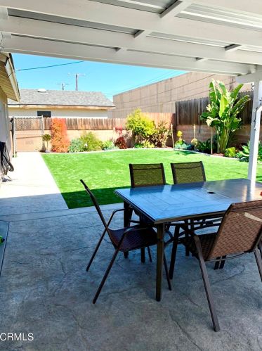 88 Pamela Ct, Santa Paula CA  93060-2400 exterior