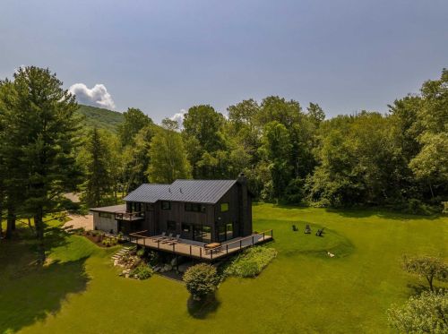 511 Breezy Hl Rd, Hillsdale NY  12529-5056 exterior