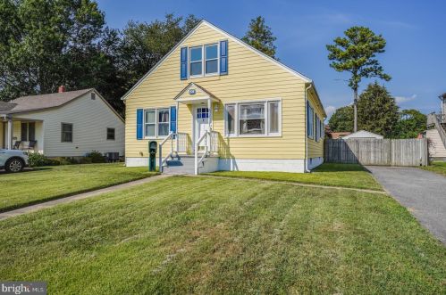 35 Edgehill Ave, Dover, DE 19901-7405