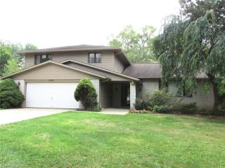 25260 Woodland Rd, Cleveland, OH 44122-3342