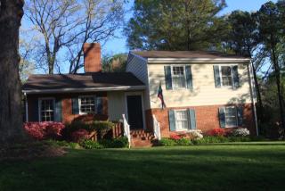 1716 Broadmoor Dr, Richmond, VA 23229-4914