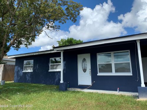 1015 Carpenter Rd, Titusville, FL 32796-1881