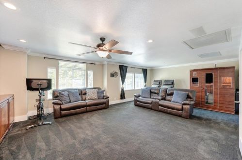 2862 Aquamarine Cir, Rescue CA  95672-9339 exterior