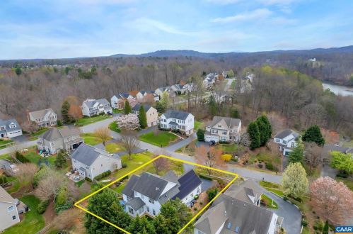 2018 Vista View Ln, Crozet VA  22932-3157 exterior