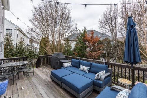 2 York Dr, Princeton NJ  08540-7939 exterior