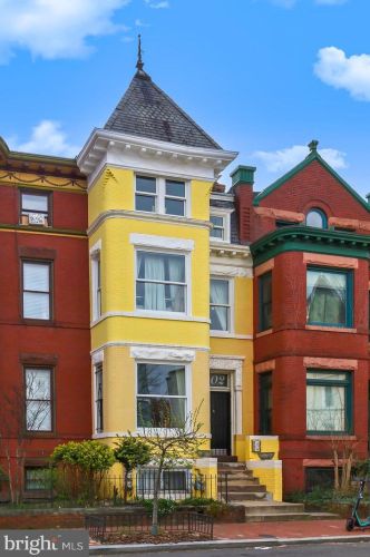902 Westminster St, Washington, DC 20001-4130