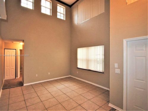 4721 153rd Ter, Hollywood, FL 33027-3663