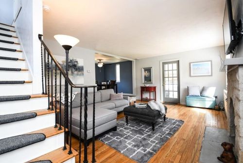 276 George Ln, Pittsburgh, PA 15235-5310