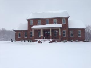 2115 Port Royal Rd, Adams TN  37010-4960 exterior