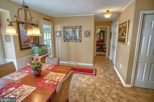 475 Woodcrest Dr, Navy Sup Dpt PA 17050-6854 exterior