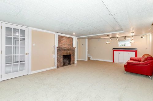 19 Loockerman Ave, Poughkeepsie NY 12601-5026 exterior