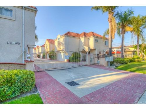 8759 Cedar St, Bellflower, CA 90706-7731