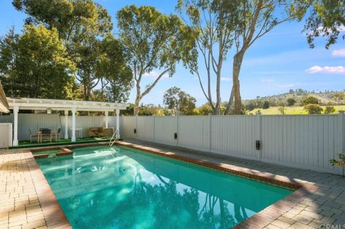 2901 Palos Verdes Dr, Palos Verdes Estates CA 90274-0025 exterior