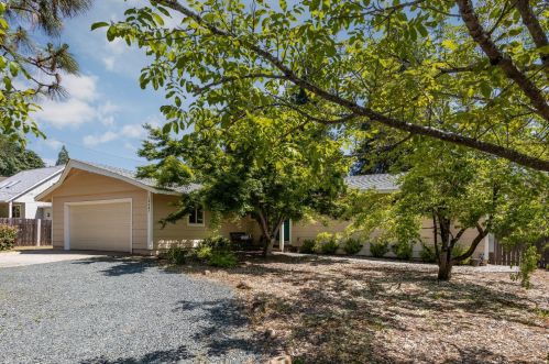 10687 Alta St, Grass Valley, CA 95945-5507