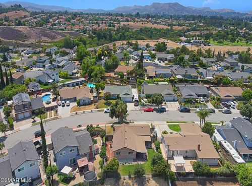 792 Wishard Ave, Simi Valley CA  93065-5676 exterior