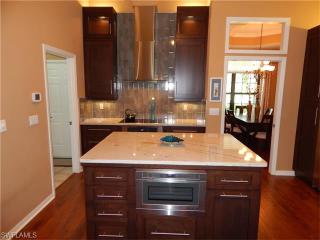 1937 Countess Ct, Naples FL  34110-1005 exterior