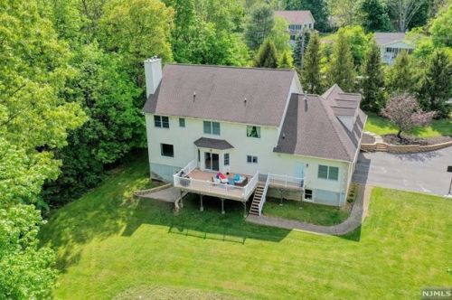 57 Boonton Ave, Kinnelon NJ  07405-2941 exterior