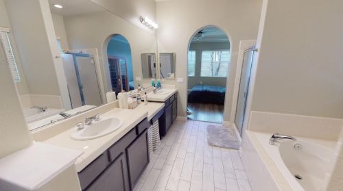 3112 Edgeview Dr, Modesto CA  95355-7302 exterior